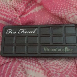 Too faced Chocolate Bar Palette
